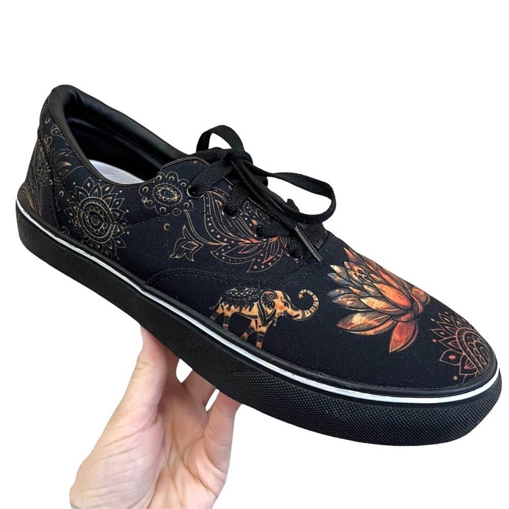 NWOB Yes We Vibe Lotus Elephant Low Top Sneakers
